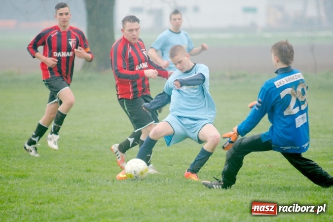 Zdjęcie w galerii na portalu naszraciborz.pl: Zawada Książęca lepsza od Bieńkowic. Gospodarze poddali mecz wiadomości z regionu