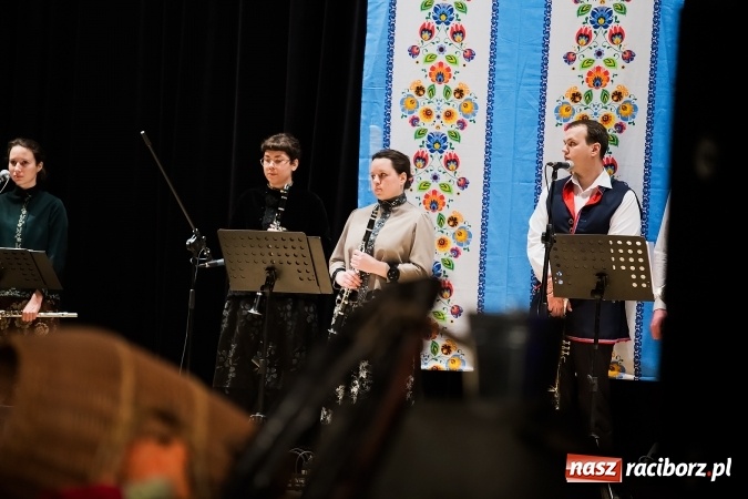 Zdjęcie w galerii na portalu naszraciborz.pl: Źródło tańcuje dla chorego Michałka wiadomości z regionu