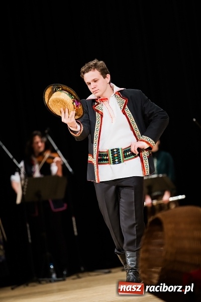 Zdjęcie w galerii na portalu naszraciborz.pl: Źródło tańcuje dla chorego Michałka wiadomości z regionu