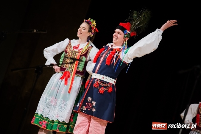 Zdjęcie w galerii na portalu naszraciborz.pl: Źródło tańcuje dla chorego Michałka wiadomości z regionu