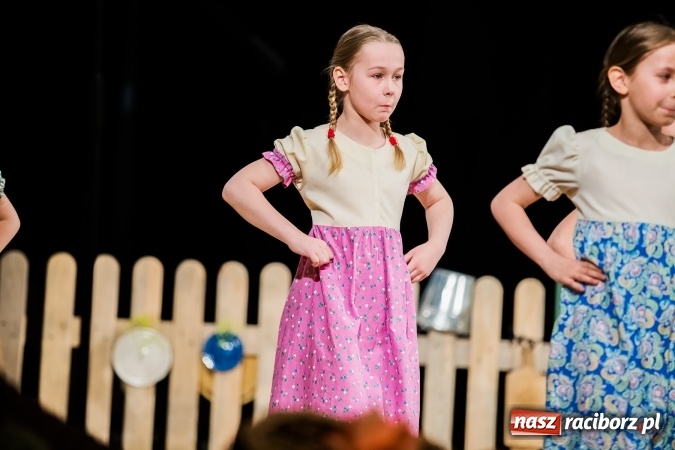 Zdjęcie w galerii na portalu naszraciborz.pl: Źródło tańcuje dla chorego Michałka wiadomości z regionu