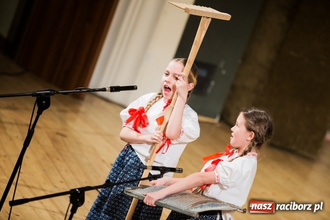 Zdjęcie w galerii na portalu naszraciborz.pl: Źródło tańcuje dla chorego Michałka wiadomości z regionu