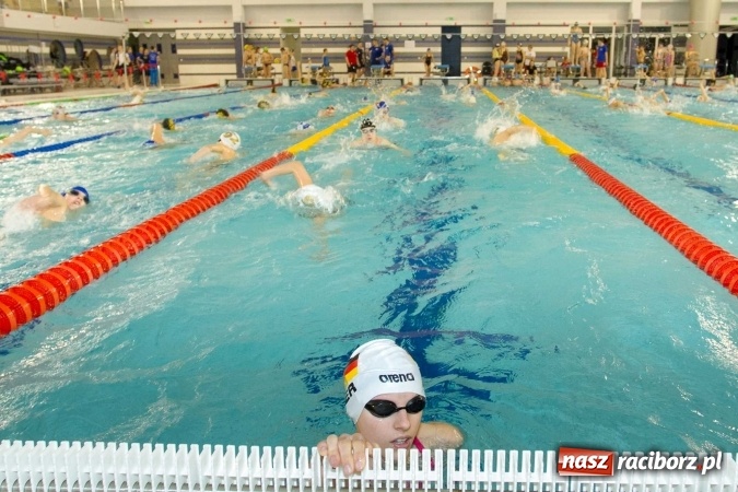 Zdjęcie w galerii na portalu naszraciborz.pl: Mistrzostwa Szkół Sportowych w pływaniu - FOTOREPORTAŻ wiadomości z regionu