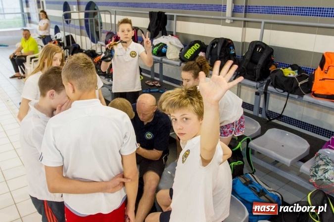 Zdjęcie w galerii na portalu naszraciborz.pl: Mistrzostwa Szkół Sportowych w pływaniu - FOTOREPORTAŻ wiadomości z regionu