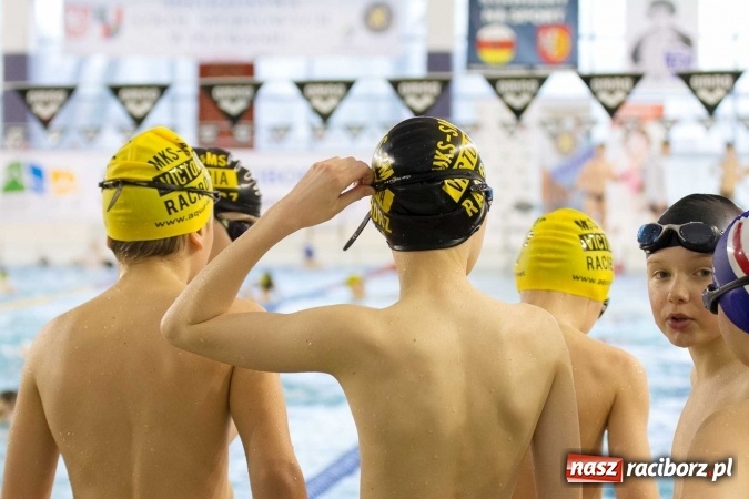 Zdjęcie w galerii na portalu naszraciborz.pl: Mistrzostwa Szkół Sportowych w pływaniu - FOTOREPORTAŻ wiadomości z regionu