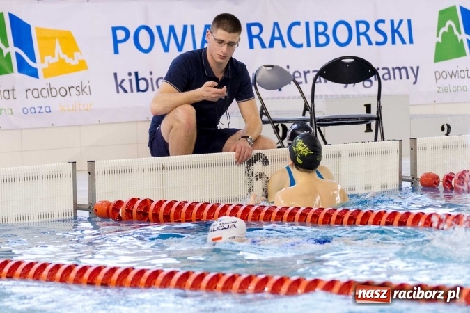 Zdjęcie w galerii na portalu naszraciborz.pl: Mistrzostwa Szkół Sportowych w pływaniu - FOTOREPORTAŻ wiadomości z regionu