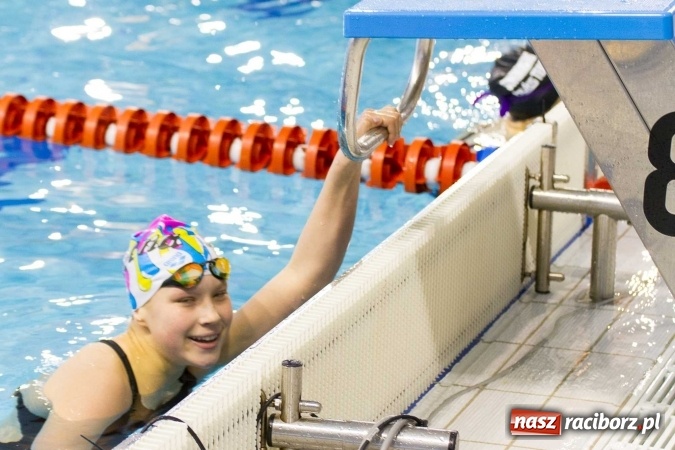 Zdjęcie w galerii na portalu naszraciborz.pl: Mistrzostwa Szkół Sportowych w pływaniu - FOTOREPORTAŻ wiadomości z regionu