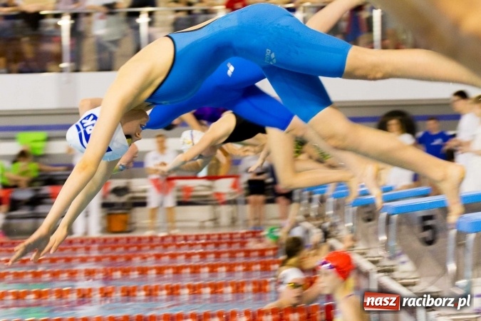 Zdjęcie w galerii na portalu naszraciborz.pl: Mistrzostwa Szkół Sportowych w pływaniu - FOTOREPORTAŻ wiadomości z regionu