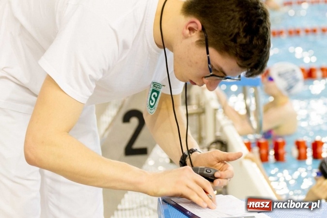 Zdjęcie w galerii na portalu naszraciborz.pl: Mistrzostwa Szkół Sportowych w pływaniu - FOTOREPORTAŻ wiadomości z regionu