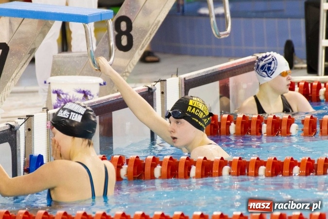 Zdjęcie w galerii na portalu naszraciborz.pl: Mistrzostwa Szkół Sportowych w pływaniu - FOTOREPORTAŻ wiadomości z regionu