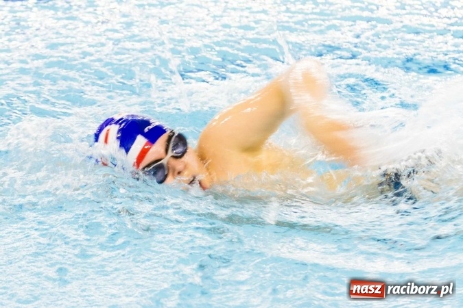 Zdjęcie w galerii na portalu naszraciborz.pl: Mistrzostwa Szkół Sportowych w pływaniu - FOTOREPORTAŻ wiadomości z regionu