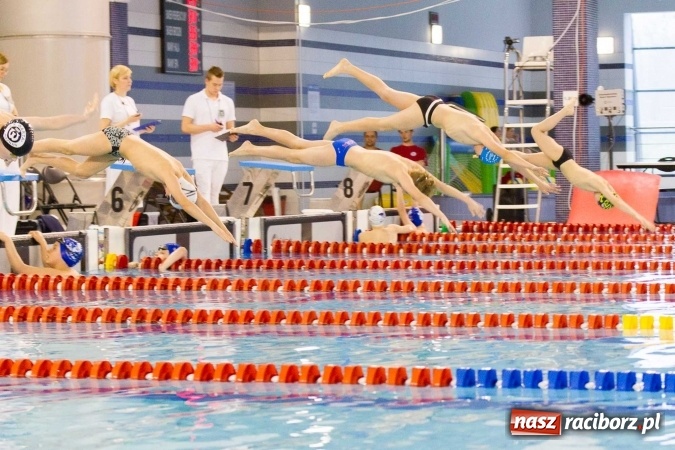 Zdjęcie w galerii na portalu naszraciborz.pl: Mistrzostwa Szkół Sportowych w pływaniu - FOTOREPORTAŻ wiadomości z regionu