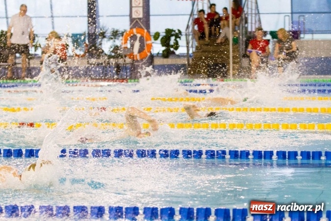 Zdjęcie w galerii na portalu naszraciborz.pl: Mistrzostwa Szkół Sportowych w pływaniu - FOTOREPORTAŻ wiadomości z regionu