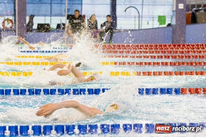 Zdjęcie w galerii na portalu naszraciborz.pl: Mistrzostwa Szkół Sportowych w pływaniu - FOTOREPORTAŻ wiadomości z regionu
