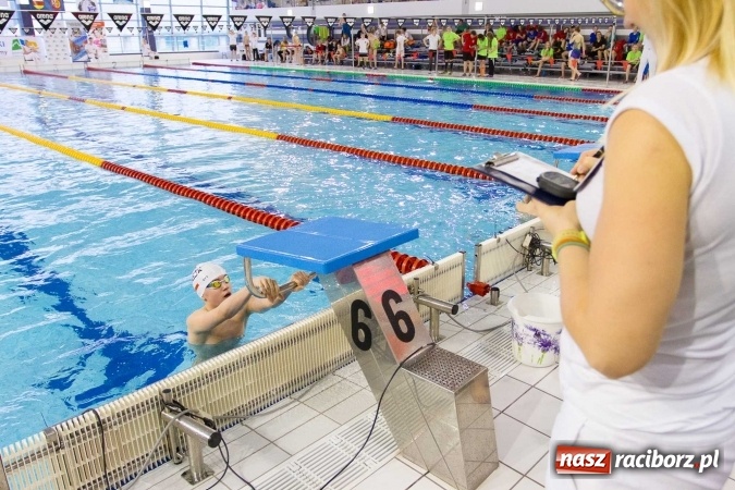 Zdjęcie w galerii na portalu naszraciborz.pl: Mistrzostwa Szkół Sportowych w pływaniu - FOTOREPORTAŻ wiadomości z regionu