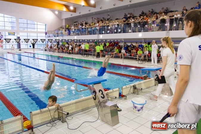 Zdjęcie w galerii na portalu naszraciborz.pl: Mistrzostwa Szkół Sportowych w pływaniu - FOTOREPORTAŻ wiadomości z regionu