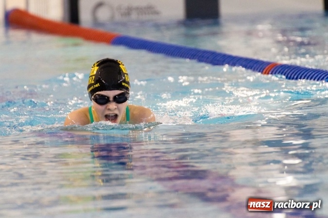 Zdjęcie w galerii na portalu naszraciborz.pl: Mistrzostwa Szkół Sportowych w pływaniu - FOTOREPORTAŻ wiadomości z regionu