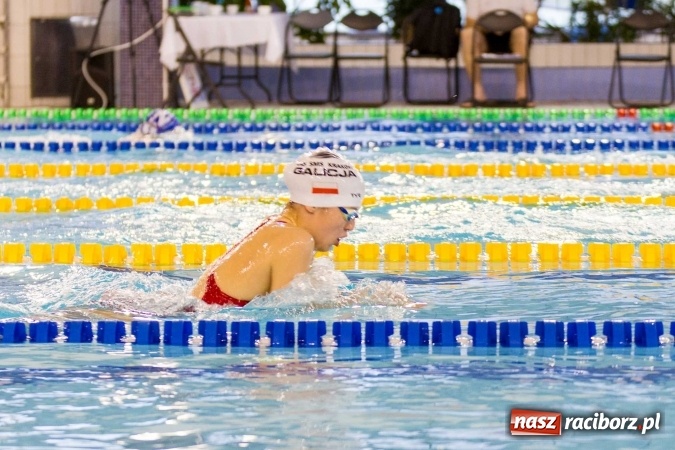 Zdjęcie w galerii na portalu naszraciborz.pl: Mistrzostwa Szkół Sportowych w pływaniu - FOTOREPORTAŻ wiadomości z regionu