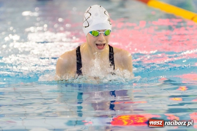 Zdjęcie w galerii na portalu naszraciborz.pl: Mistrzostwa Szkół Sportowych w pływaniu - FOTOREPORTAŻ wiadomości z regionu