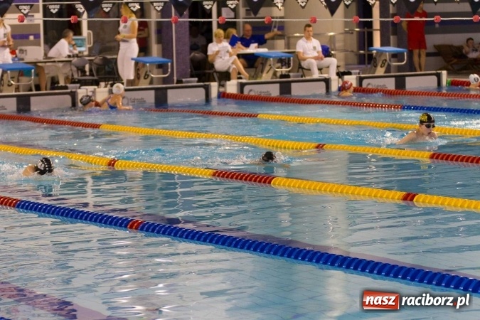 Zdjęcie w galerii na portalu naszraciborz.pl: Mistrzostwa Szkół Sportowych w pływaniu - FOTOREPORTAŻ wiadomości z regionu