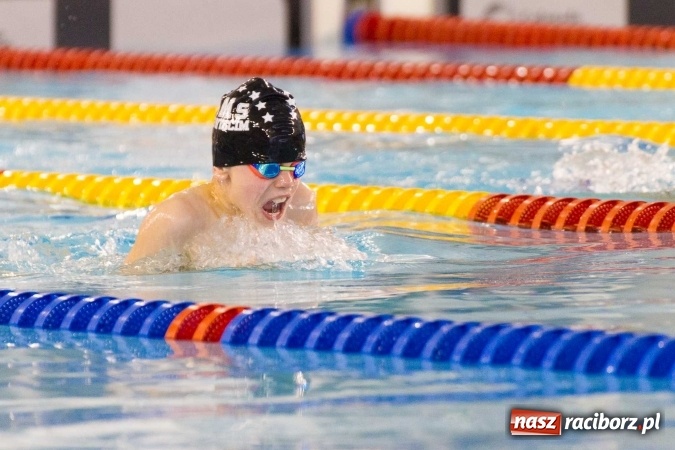 Zdjęcie w galerii na portalu naszraciborz.pl: Mistrzostwa Szkół Sportowych w pływaniu - FOTOREPORTAŻ wiadomości z regionu