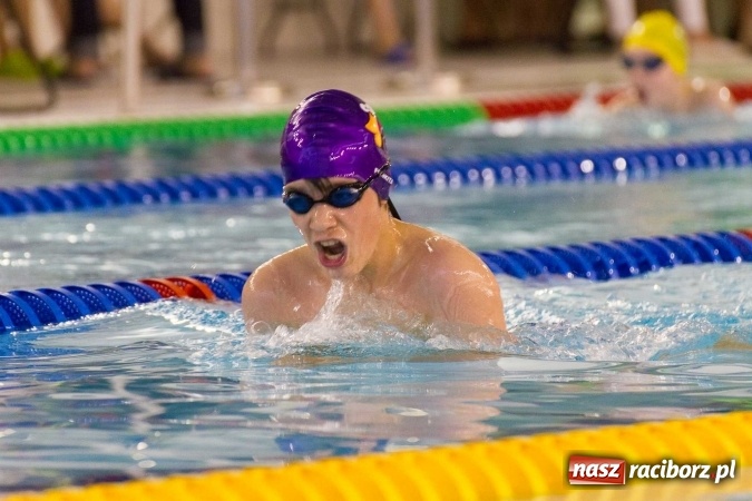 Zdjęcie w galerii na portalu naszraciborz.pl: Mistrzostwa Szkół Sportowych w pływaniu - FOTOREPORTAŻ wiadomości z regionu
