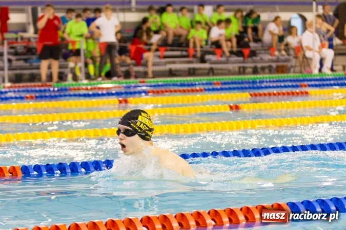 Zdjęcie w galerii na portalu naszraciborz.pl: Mistrzostwa Szkół Sportowych w pływaniu - FOTOREPORTAŻ wiadomości z regionu