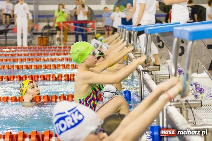 Zdjęcie w galerii na portalu naszraciborz.pl: Mistrzostwa Szkół Sportowych w pływaniu - FOTOREPORTAŻ wiadomości z regionu