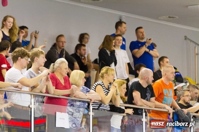 Zdjęcie w galerii na portalu naszraciborz.pl: Mistrzostwa Szkół Sportowych w pływaniu - FOTOREPORTAŻ wiadomości z regionu