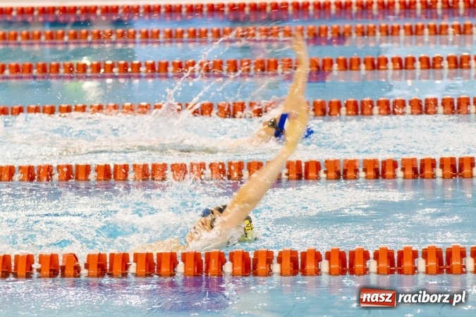 Zdjęcie w galerii na portalu naszraciborz.pl: Mistrzostwa Szkół Sportowych w pływaniu - FOTOREPORTAŻ wiadomości z regionu