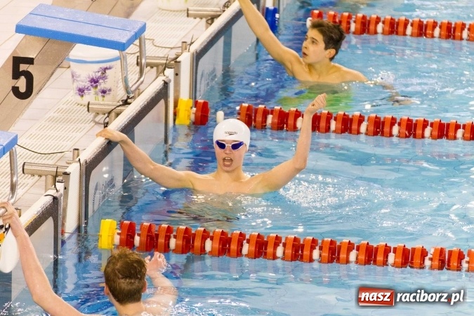 Zdjęcie w galerii na portalu naszraciborz.pl: Mistrzostwa Szkół Sportowych w pływaniu - FOTOREPORTAŻ wiadomości z regionu