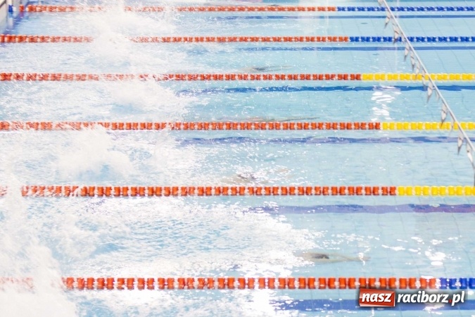Zdjęcie w galerii na portalu naszraciborz.pl: Mistrzostwa Szkół Sportowych w pływaniu - FOTOREPORTAŻ wiadomości z regionu