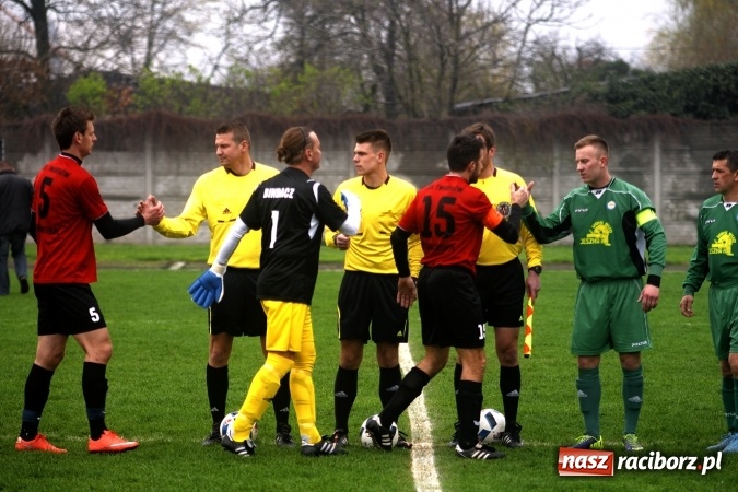 Zdjęcie w galerii na portalu naszraciborz.pl: Niespodzianka w Tworkowie. Brzezie pokonało wicelidera wiadomości z regionu