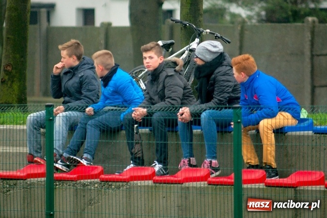 Zdjęcie w galerii na portalu naszraciborz.pl: Niespodzianka w Tworkowie. Brzezie pokonało wicelidera wiadomości z regionu