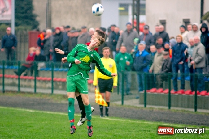 Zdjęcie w galerii na portalu naszraciborz.pl: Niespodzianka w Tworkowie. Brzezie pokonało wicelidera wiadomości z regionu