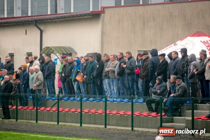 Zdjęcie w galerii na portalu naszraciborz.pl: Niespodzianka w Tworkowie. Brzezie pokonało wicelidera wiadomości z regionu