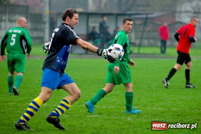Zdjęcie w galerii na portalu naszraciborz.pl: Niespodzianka w Tworkowie. Brzezie pokonało wicelidera wiadomości z regionu