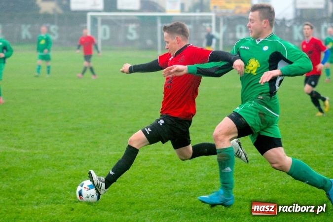 Zdjęcie w galerii na portalu naszraciborz.pl: Niespodzianka w Tworkowie. Brzezie pokonało wicelidera wiadomości z regionu