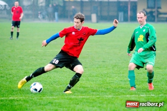 Zdjęcie w galerii na portalu naszraciborz.pl: Niespodzianka w Tworkowie. Brzezie pokonało wicelidera wiadomości z regionu