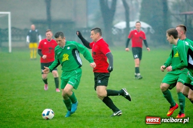 Zdjęcie w galerii na portalu naszraciborz.pl: Niespodzianka w Tworkowie. Brzezie pokonało wicelidera wiadomości z regionu