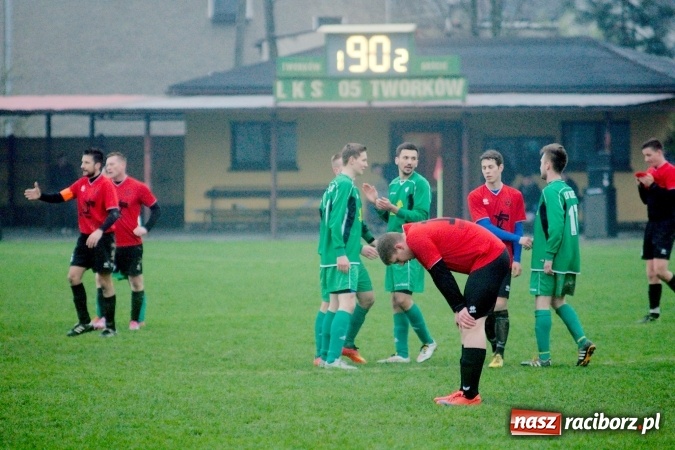Zdjęcie w galerii na portalu naszraciborz.pl: Niespodzianka w Tworkowie. Brzezie pokonało wicelidera wiadomości z regionu
