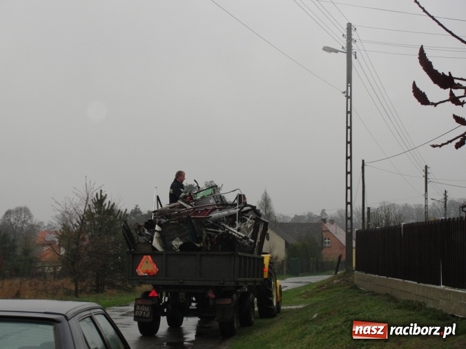 Zdjęcie w galerii na portalu naszraciborz.pl: Trzydzieści worków śmieci i dwie tony złomu! Sukces w ulewnym deszczu  wiadomości z regionu