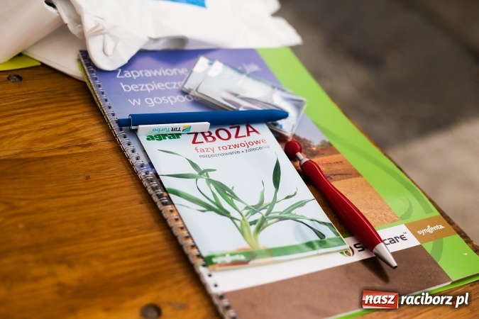 Zdjęcie w galerii na portalu naszraciborz.pl: Prelekcja w Agro Markecie przyciągnęła miłośników ogrodnictwa wiadomości z regionu