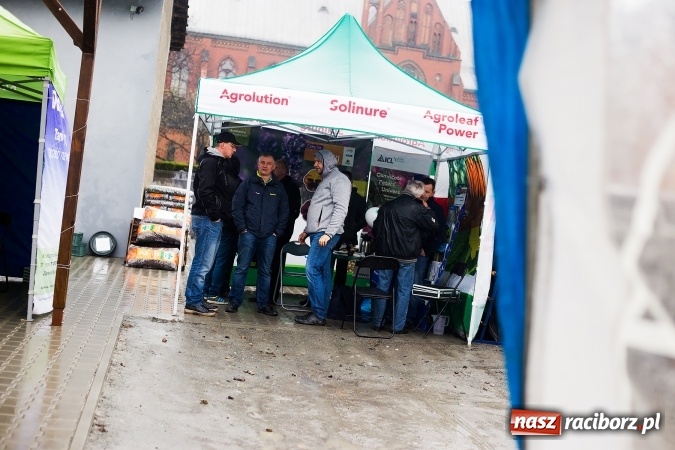 Zdjęcie w galerii na portalu naszraciborz.pl: Prelekcja w Agro Markecie przyciągnęła miłośników ogrodnictwa wiadomości z regionu