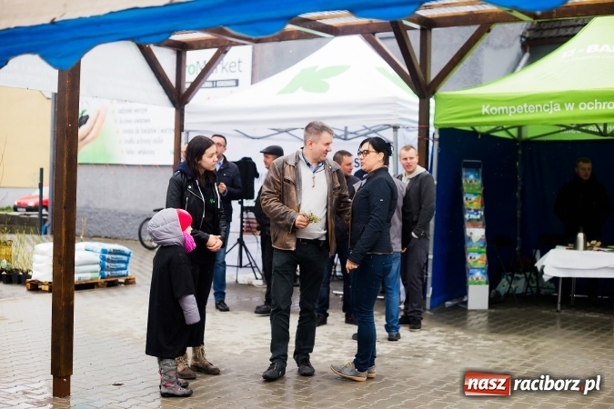 Zdjęcie w galerii na portalu naszraciborz.pl: Prelekcja w Agro Markecie przyciągnęła miłośników ogrodnictwa wiadomości z regionu