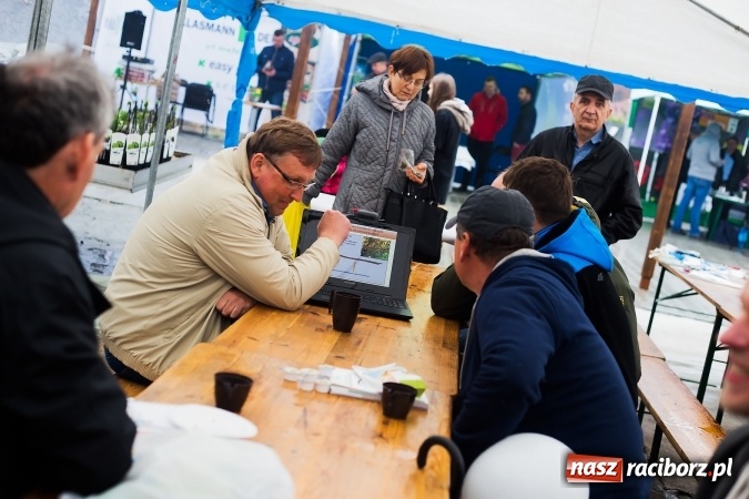 Zdjęcie w galerii na portalu naszraciborz.pl: Prelekcja w Agro Markecie przyciągnęła miłośników ogrodnictwa wiadomości z regionu