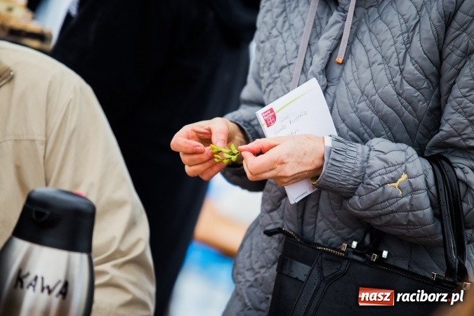 Zdjęcie w galerii na portalu naszraciborz.pl: Prelekcja w Agro Markecie przyciągnęła miłośników ogrodnictwa wiadomości z regionu