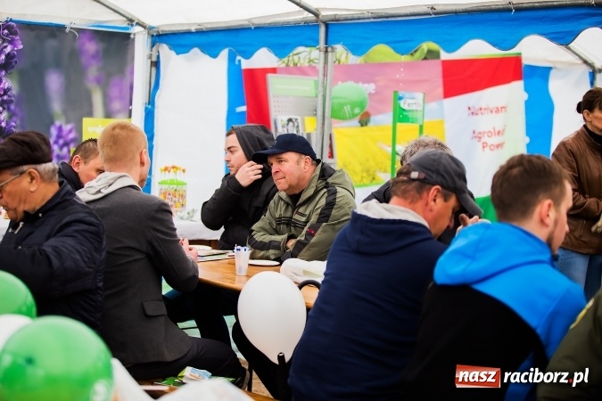 Zdjęcie w galerii na portalu naszraciborz.pl: Prelekcja w Agro Markecie przyciągnęła miłośników ogrodnictwa wiadomości z regionu