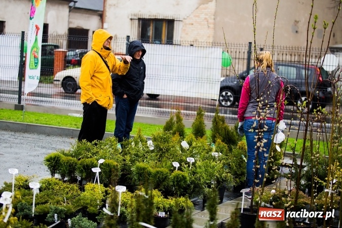 Zdjęcie w galerii na portalu naszraciborz.pl: Prelekcja w Agro Markecie przyciągnęła miłośników ogrodnictwa wiadomości z regionu