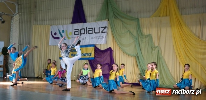 Zdjęcie w galerii na portalu naszraciborz.pl: Mażoretki z Zawady Ks. z pucharami w Marklowicach   wiadomości z regionu